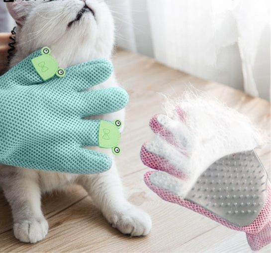 Gentle Pet Hair Removal Glove for Easy Grooming